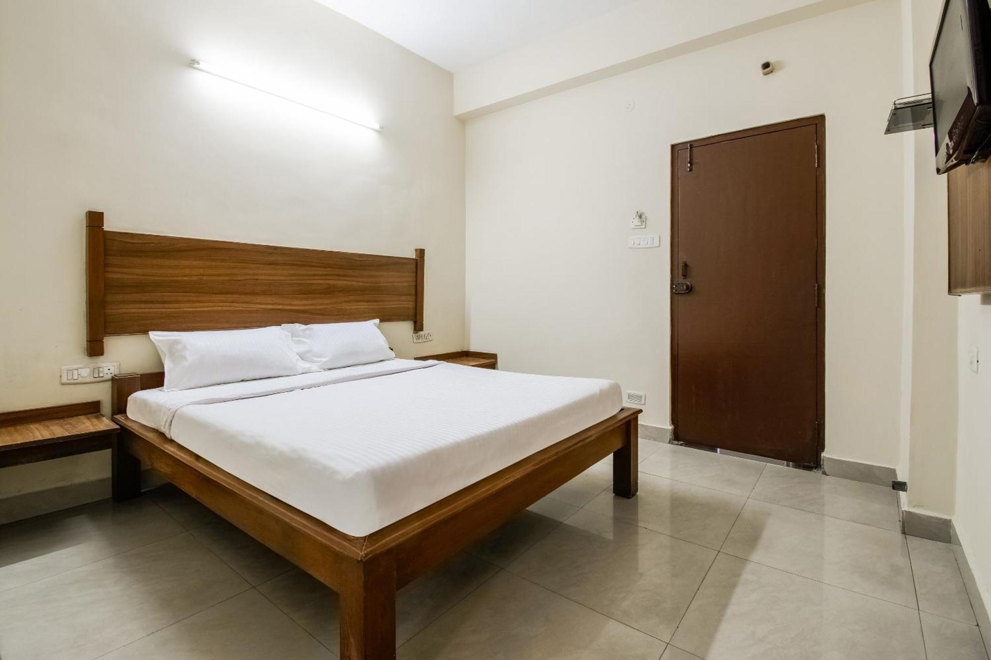 Hotel O Ssg Residency Visákhapatnam Kültér fotó