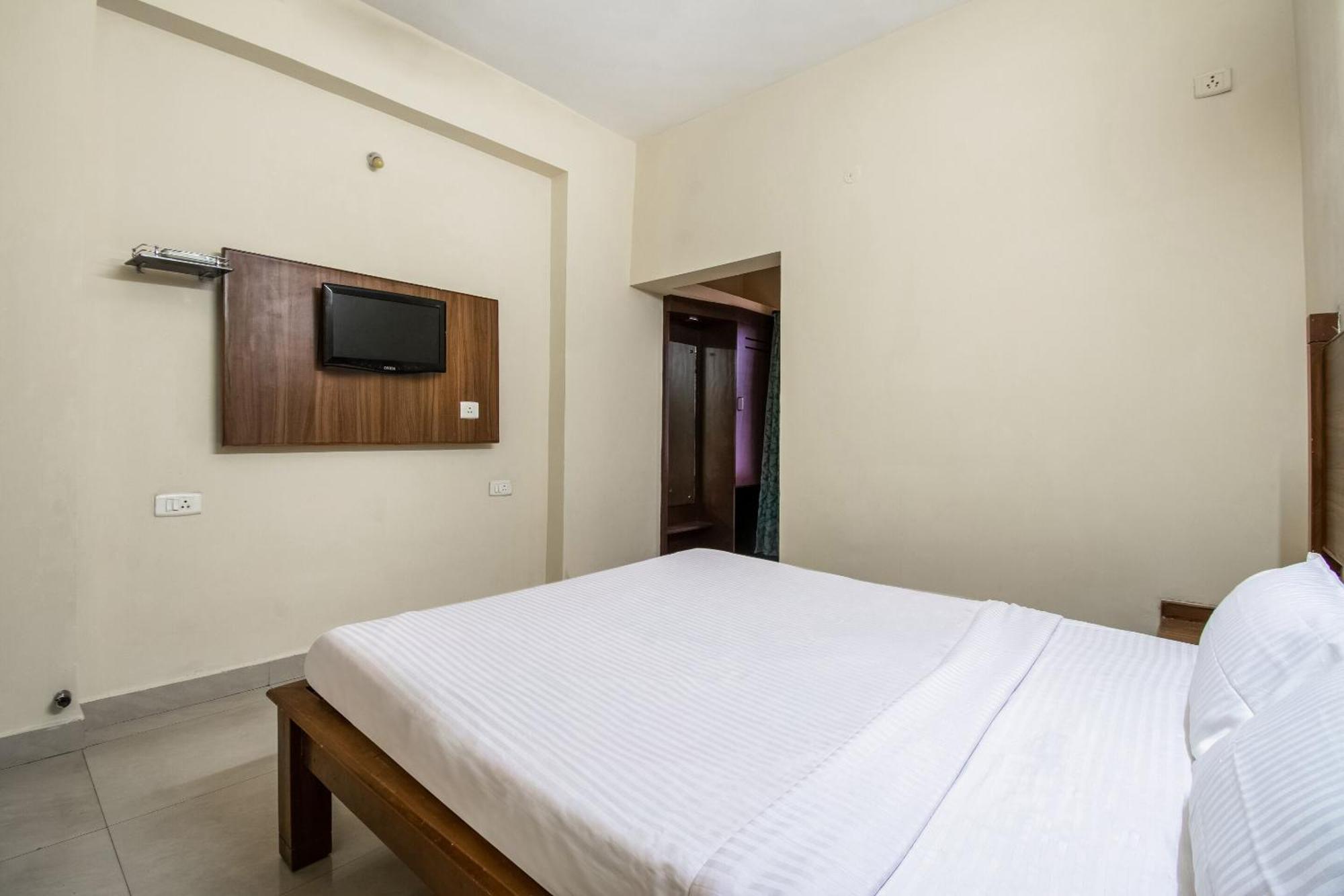 Hotel O Ssg Residency Visákhapatnam Kültér fotó